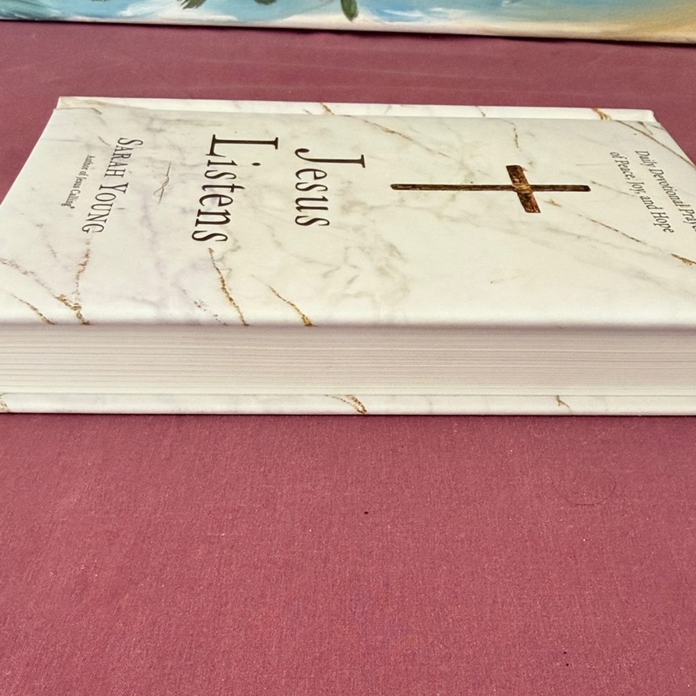Sarah Young Jesus Listens Devotional Book - White - Picture 3 of 3
